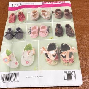 Simplicity Baby Shoes in Pink, White, and Brown- Factory Folded